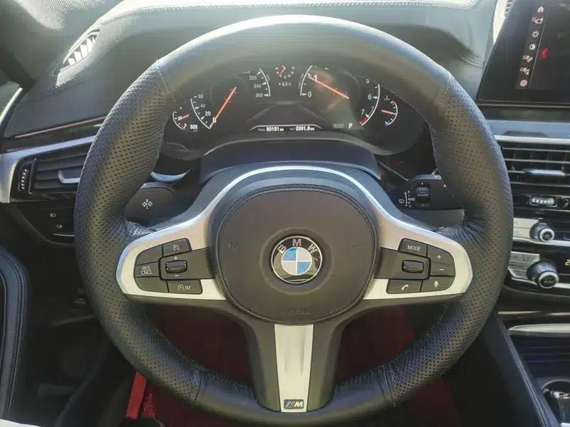 2019 BMW 5 Series 525Li M Sport Package — миниатюра 19