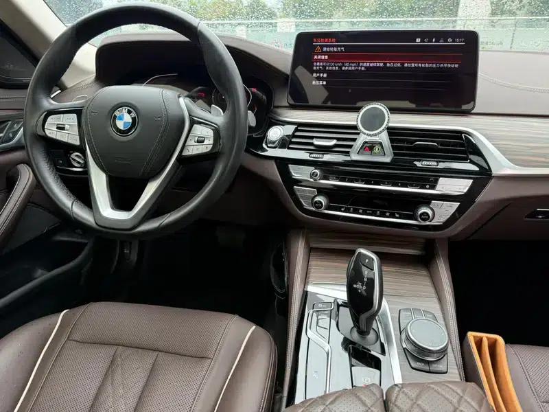 2023 BMW 5 Series 530Li Leading Luxury Package — миниатюра 17