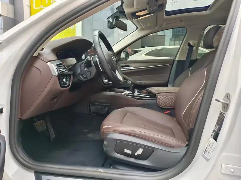 2023 BMW 5 Series 530Li Leading Luxury Package — миниатюра 19