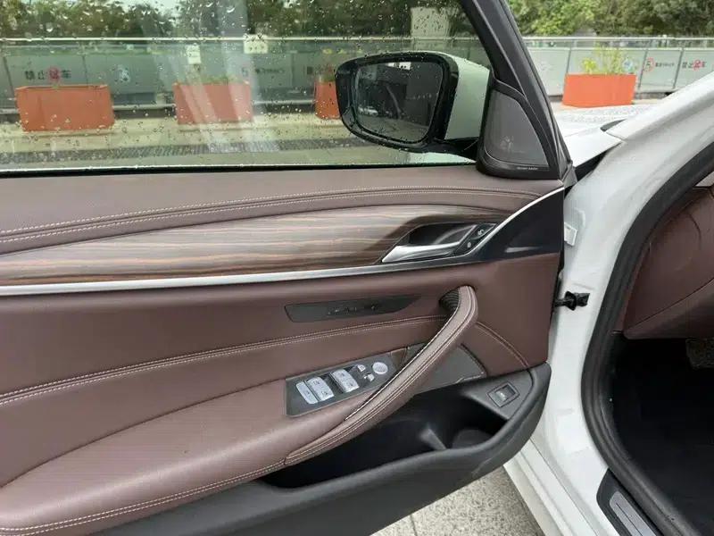 2023 BMW 5 Series 530Li Leading Luxury Package — миниатюра 21