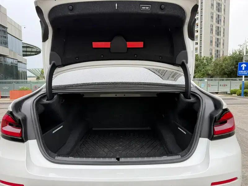 2023 BMW 5 Series 530Li Leading Luxury Package — миниатюра 23
