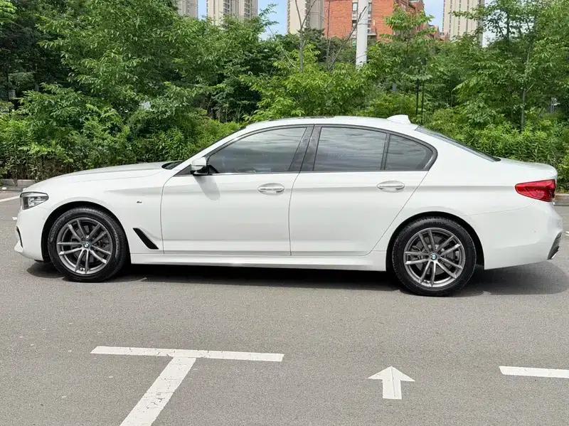 2018 BMW 5 Series (Imported) 525i M Sport Package — миниатюра 4