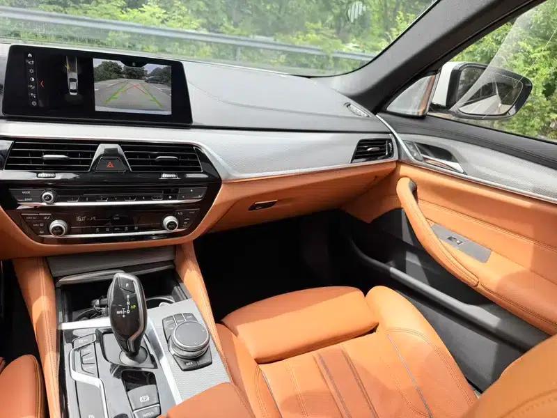 2018 BMW 5 Series (Imported) 525i M Sport Package — миниатюра 9