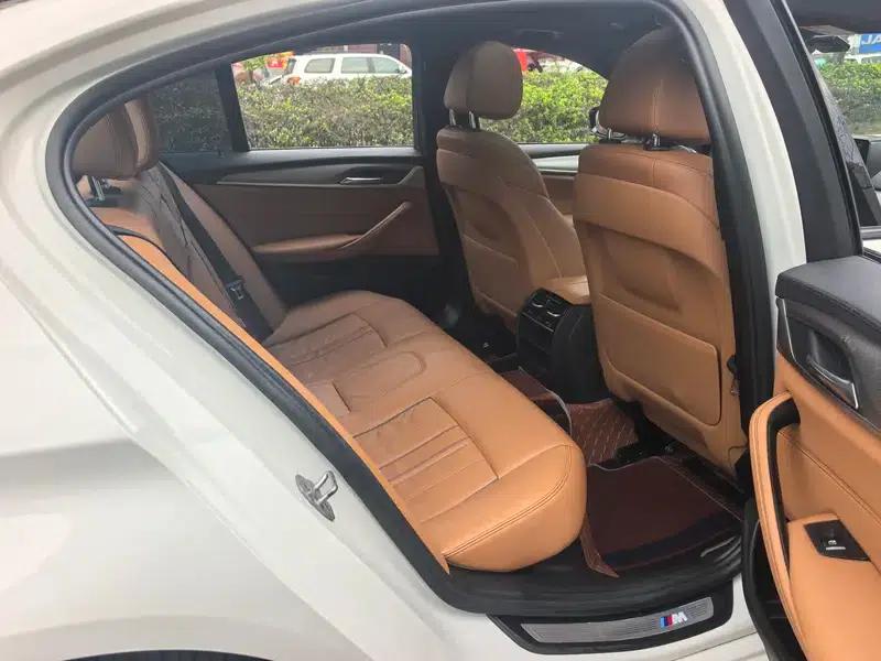 2018 BMW 5 Series (Imported) 525i M Sport Package — миниатюра 12