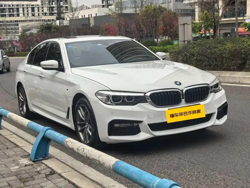 2018 BMW 5 Series (Imported) 525i M Sport Package — миниатюра 3