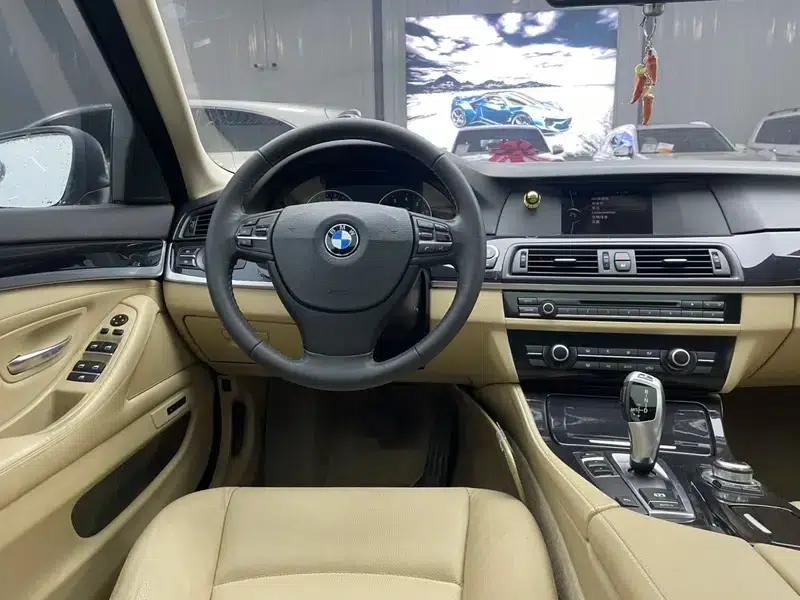 BMW 5 Series (Imported) 2013 520i Elegant Model — миниатюра 14