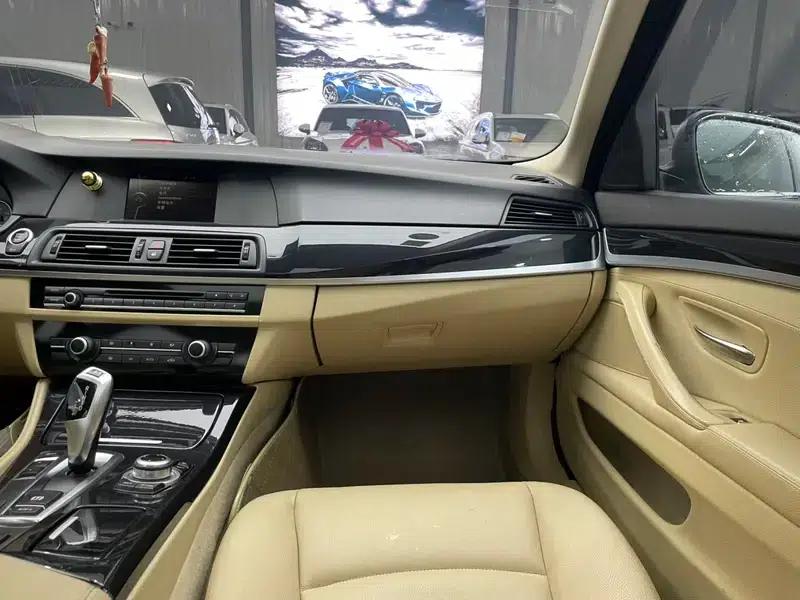 BMW 5 Series (Imported) 2013 520i Elegant Model — миниатюра 8