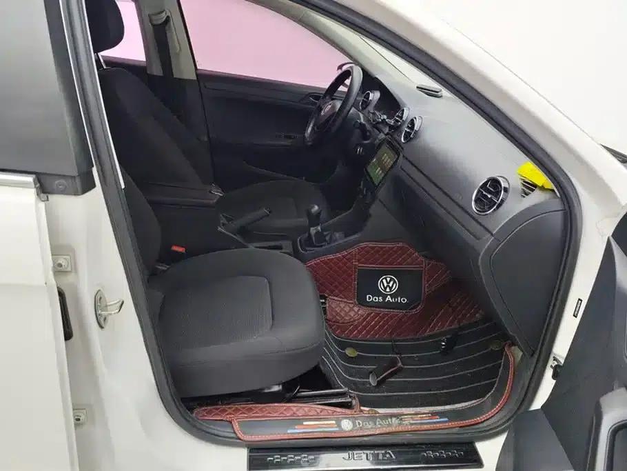 Jetta 2017 1.4L Manual Fashion Edition — миниатюра 8