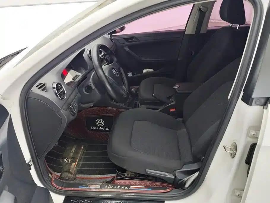 Jetta 2017 1.4L Manual Fashion Edition — миниатюра 9