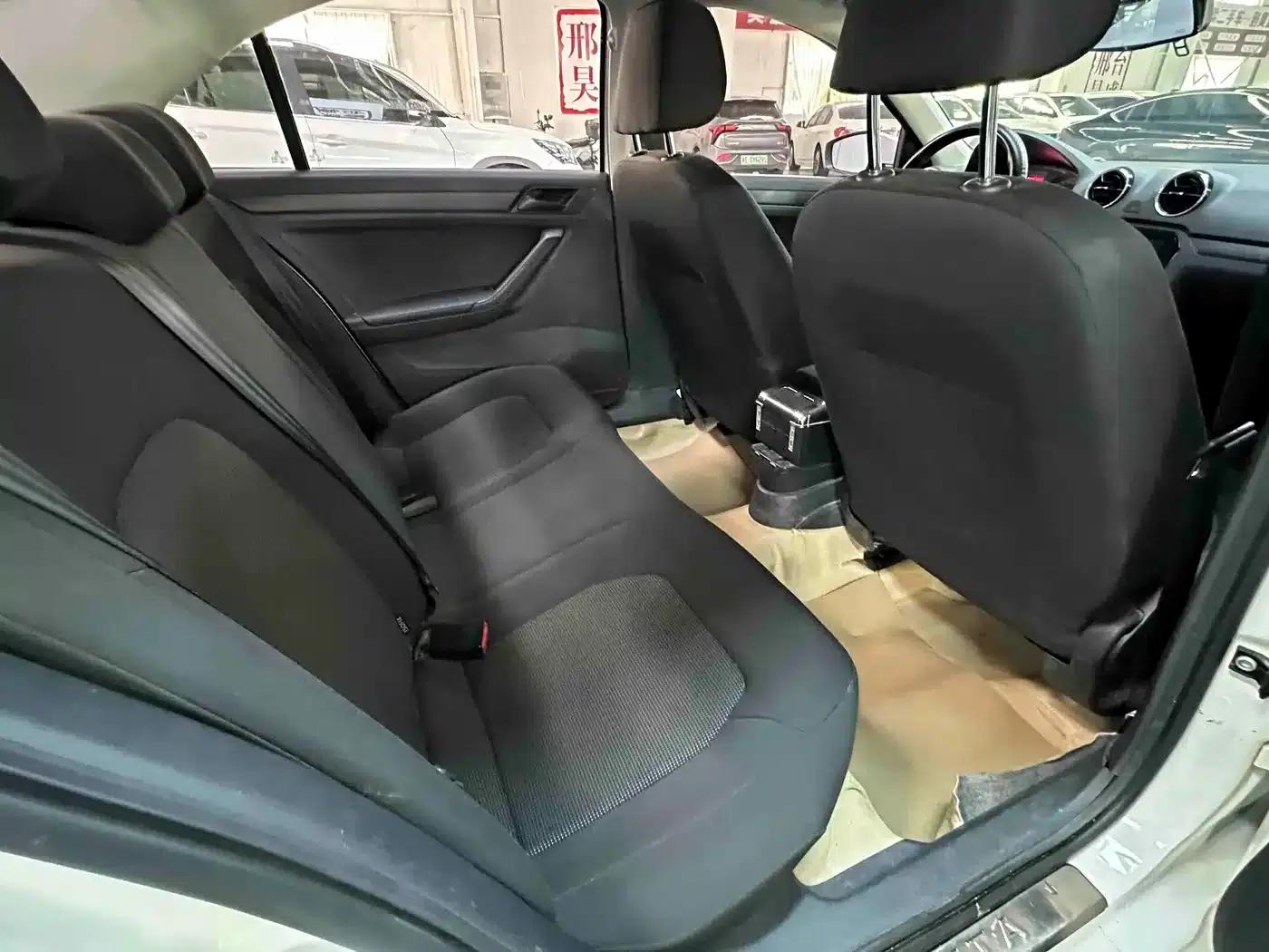 Jetta 2017 1.4L Manual Fashion Edition — миниатюра 12
