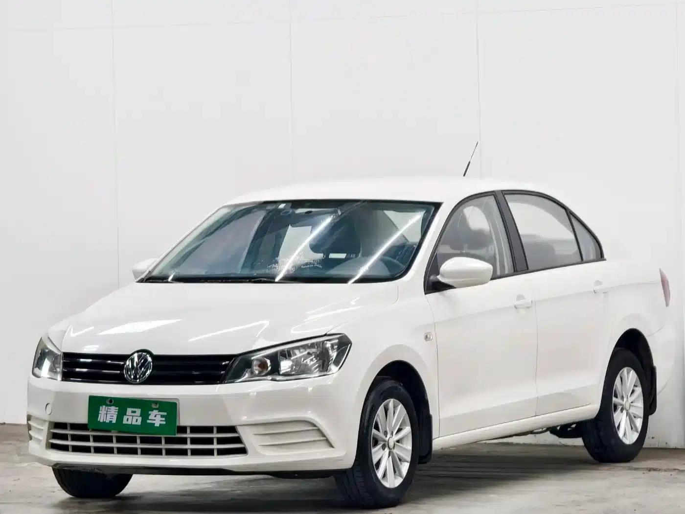 Jetta 2013 1.4L Manual Fashion Edition — миниатюра 1