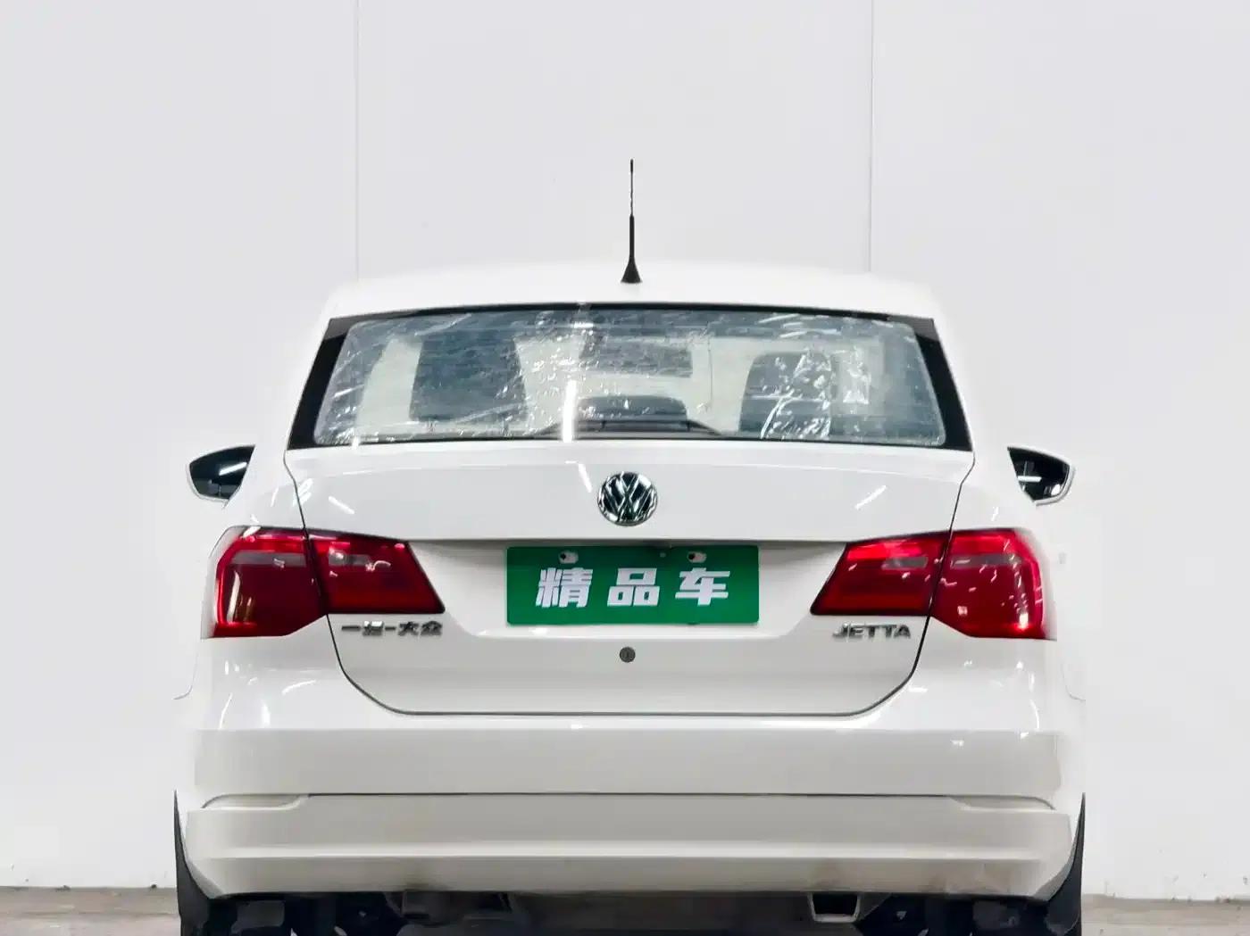 Jetta 2013 1.4L Manual Fashion Edition — миниатюра 5