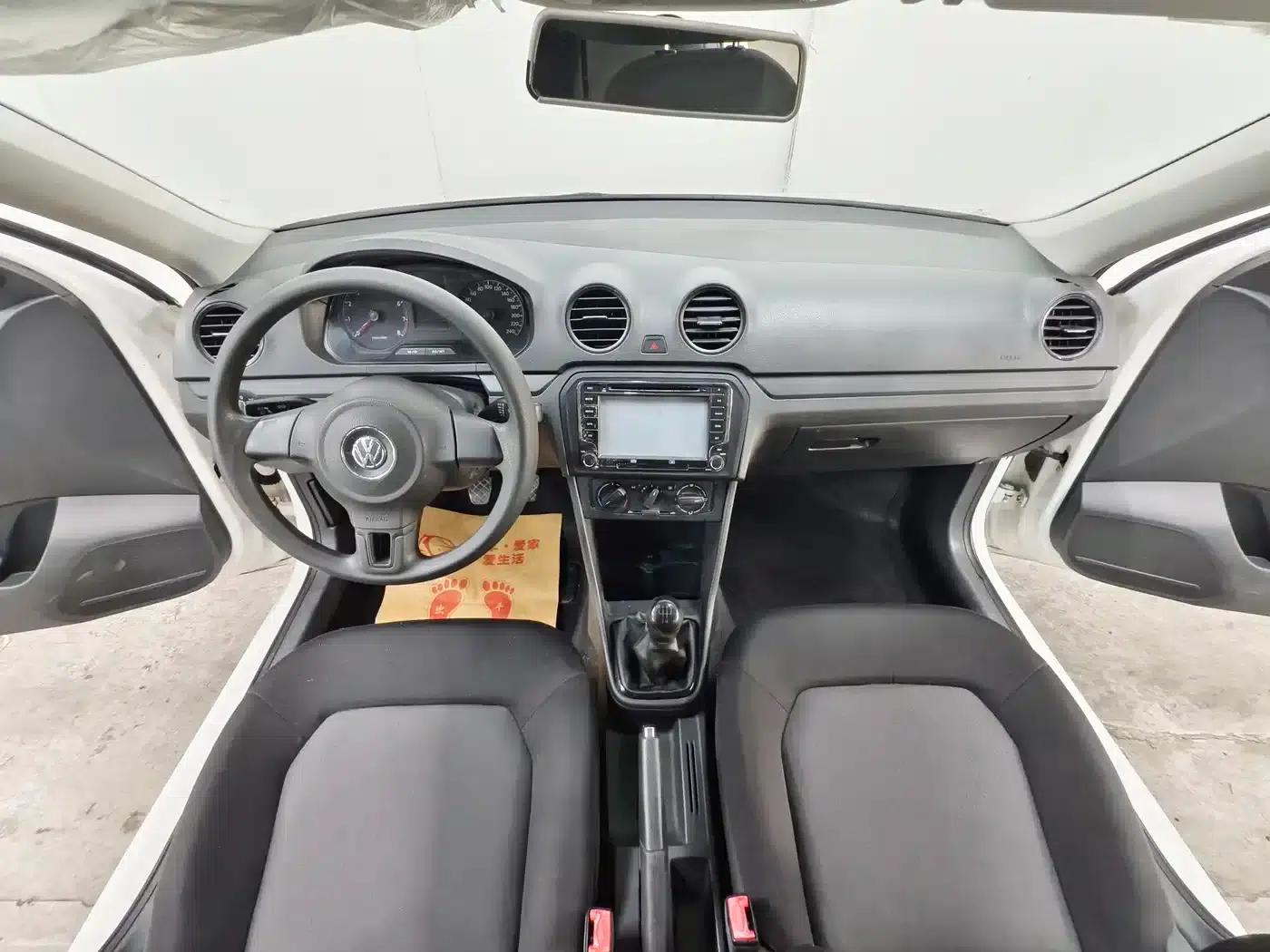 Jetta 2013 1.4L Manual Fashion Edition — миниатюра 9