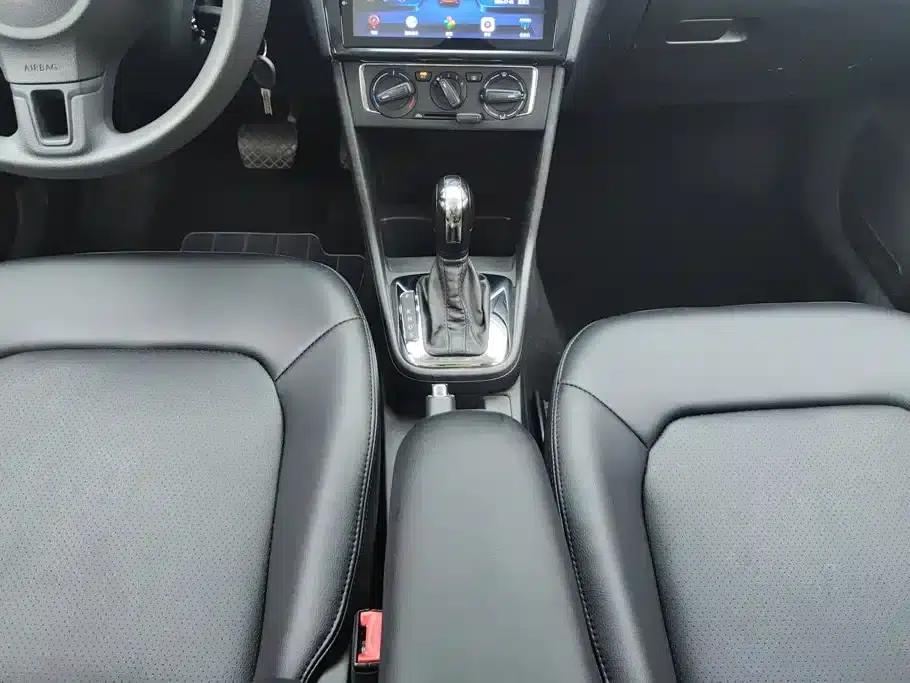 Jetta 2015 Value Edition 1.6L Automatic Comfort Model — миниатюра 16