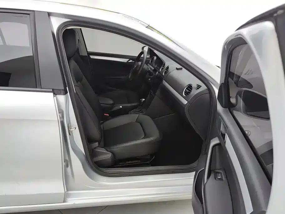 Jetta 2015 Value Edition 1.6L Automatic Comfort Model — миниатюра 8