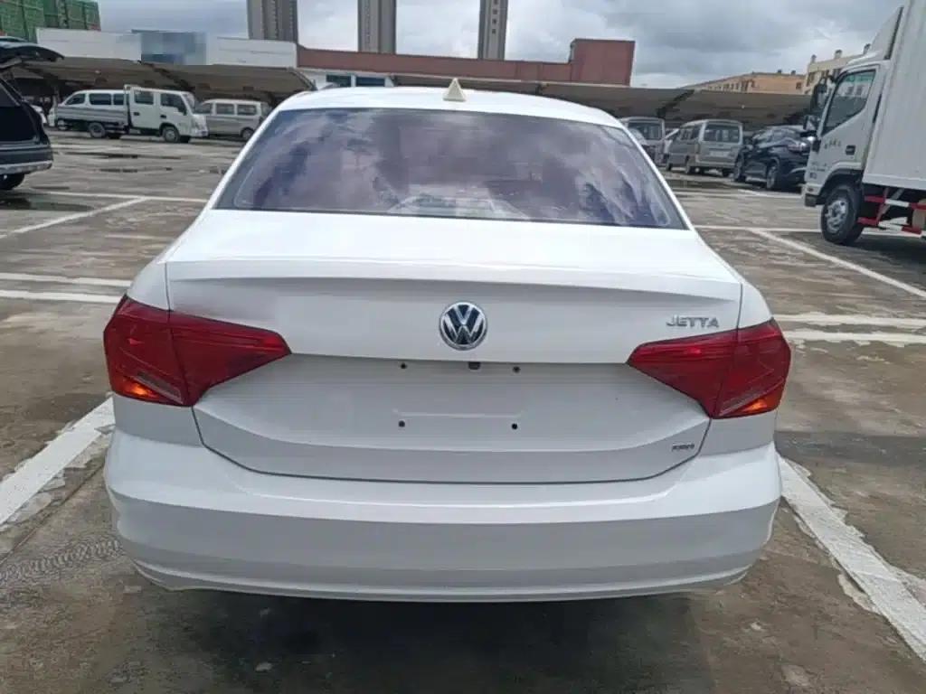 Jetta 2017 1.5L Manual Fashion Edition — миниатюра 6