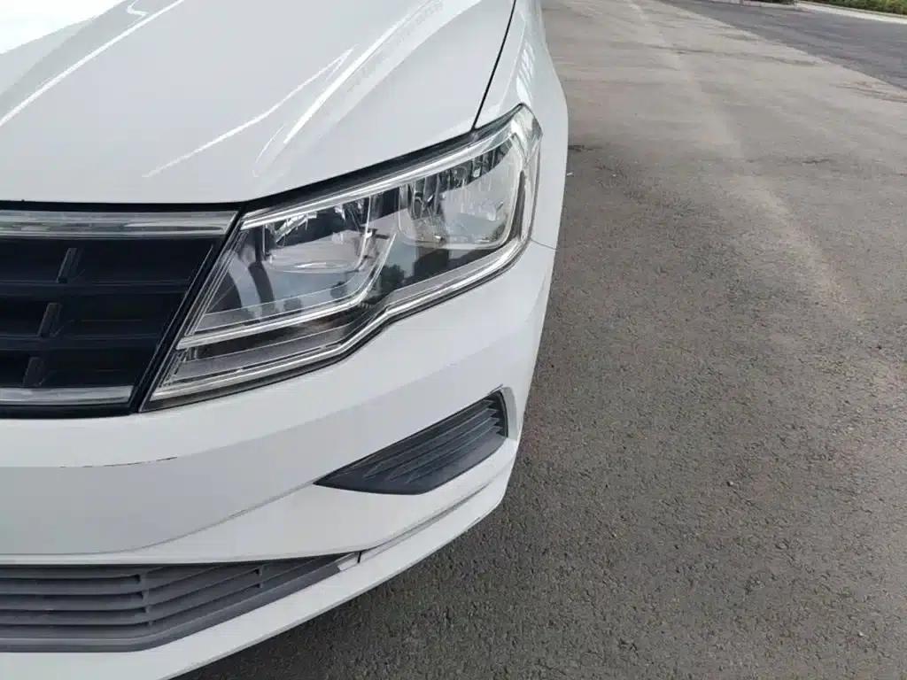 Jetta 2019 Dream Edition 1.5L Manual Fashion Model — миниатюра 18