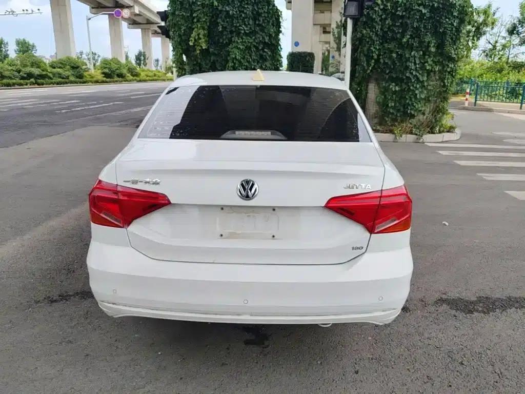 Jetta 2019 Dream Edition 1.5L Manual Fashion Model — миниатюра 4