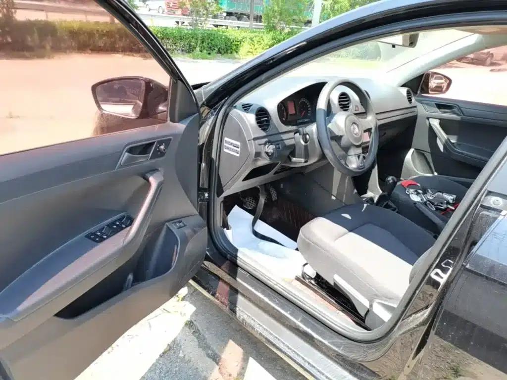 Jetta 2015 Value Edition 1.6L Manual Fashion Model — миниатюра 16