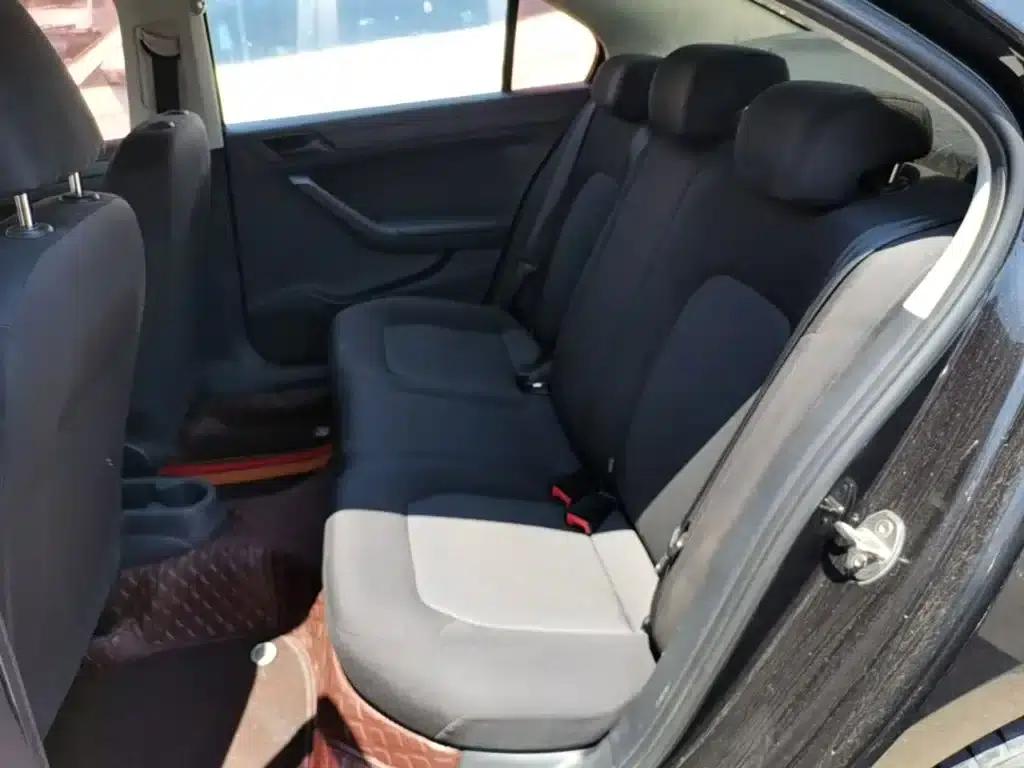 Jetta 2015 Value Edition 1.6L Manual Fashion Model — миниатюра 17