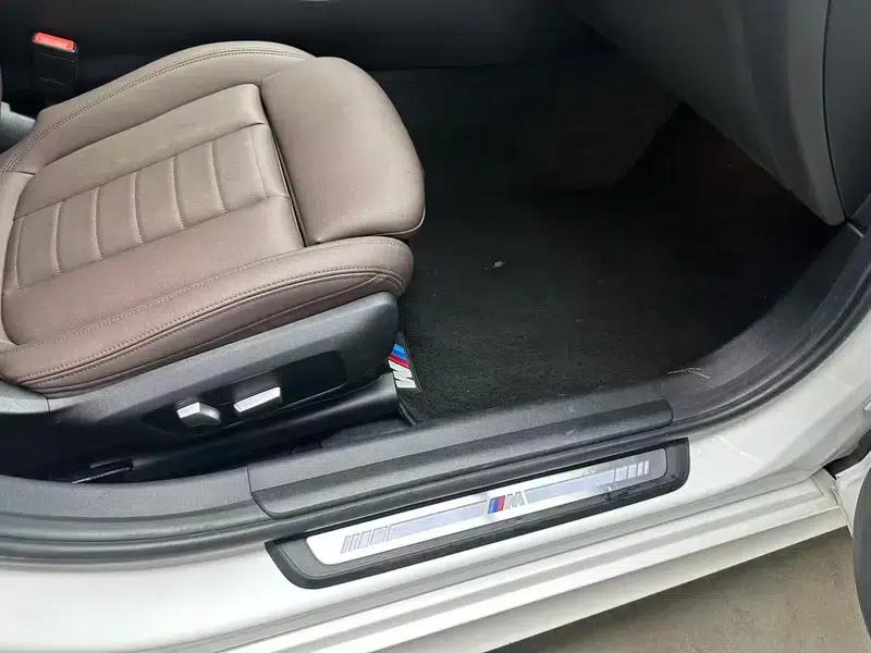 2021 BMW 3 Series 320Li M Sport Package — миниатюра 8