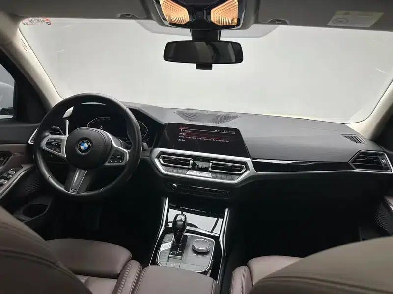 2021 BMW 3 Series 320Li M Sport Package — миниатюра 10