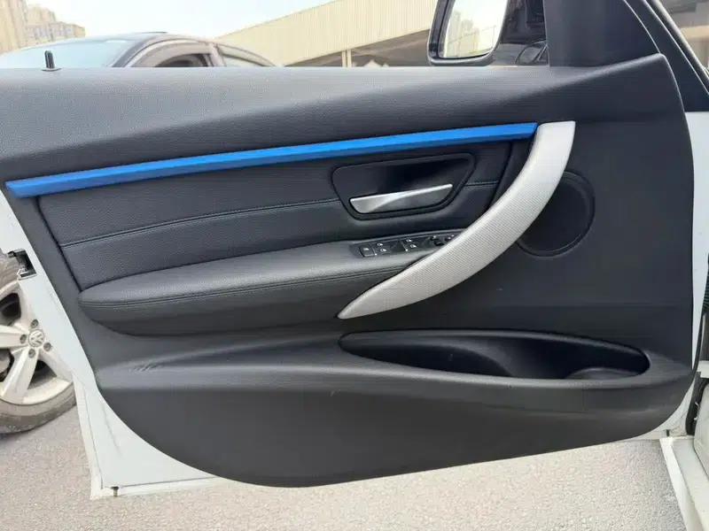 2018 BMW 3 Series 320i M Sport Package — миниатюра 8