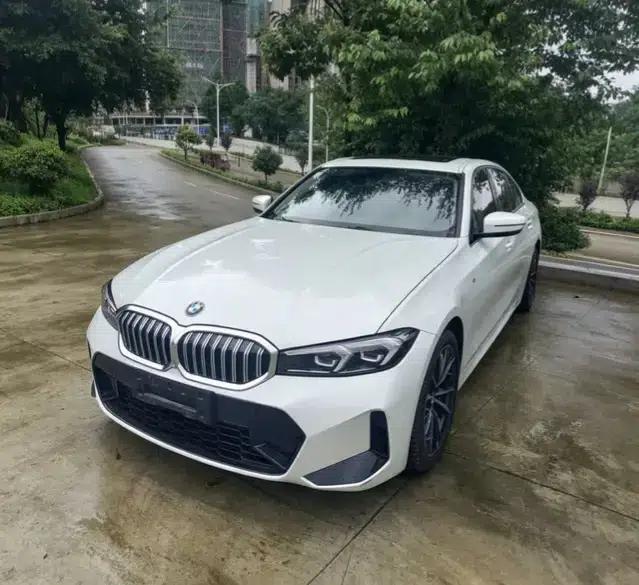 2023 BMW 3 Series 320Li M Sport Package — миниатюра 1