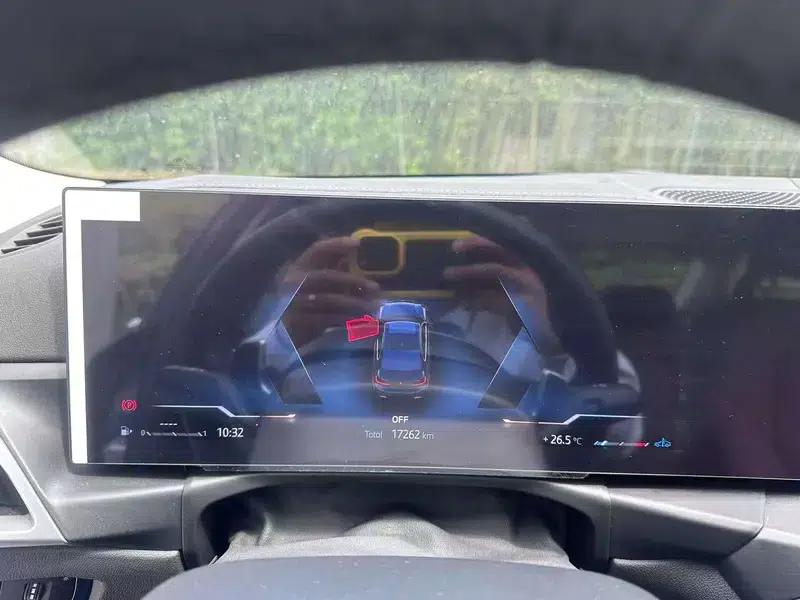 2025 BMW 3 Series 325i M Sport Package — миниатюра 13