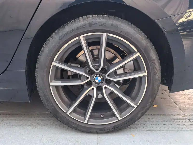 2025 BMW 3 Series 325i M Sport Package — миниатюра 6