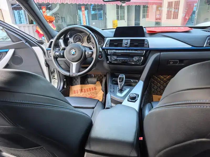2019 BMW 3 Series 320i M Sport Package — миниатюра 7