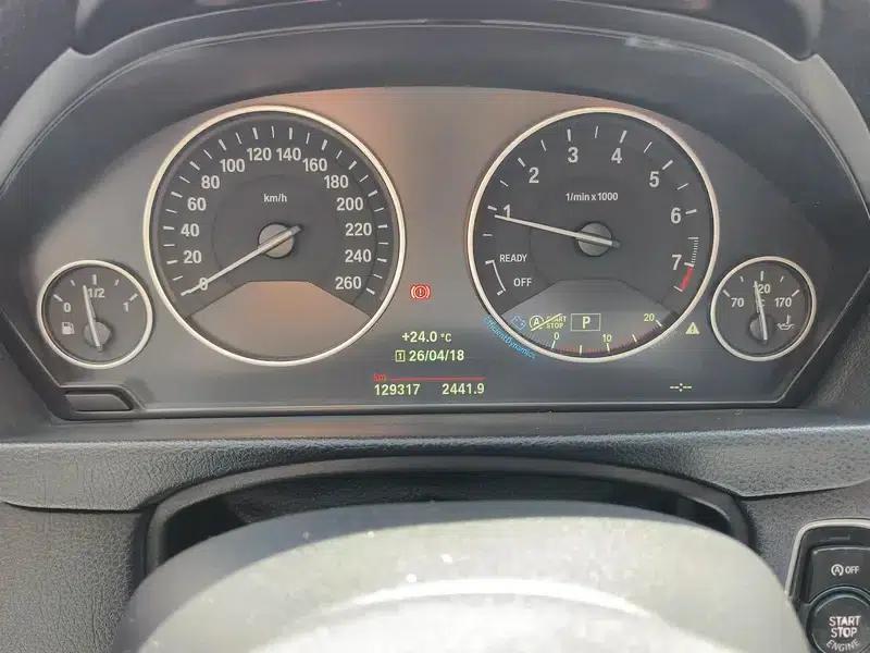 BMW 3 Series 2019 320Li Fashion Edition — миниатюра 16