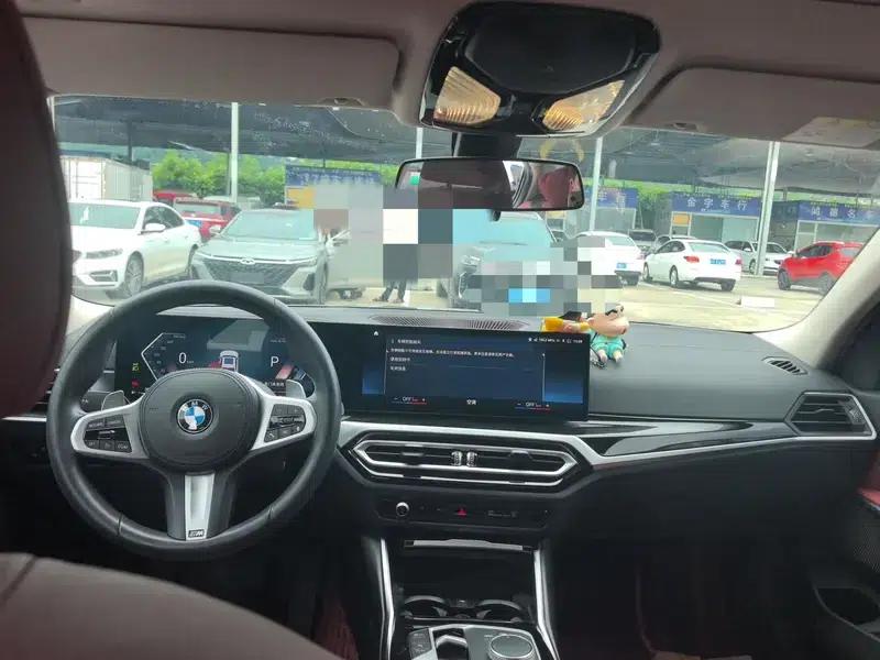 2023 BMW 3 Series 320Li M Sport Package — миниатюра 8