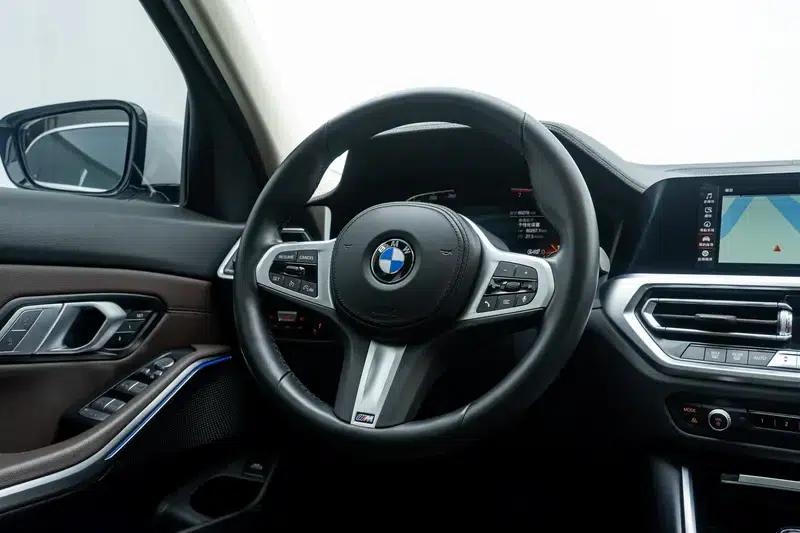2022 BMW 3 Series 325Li M Sport Package — миниатюра 16