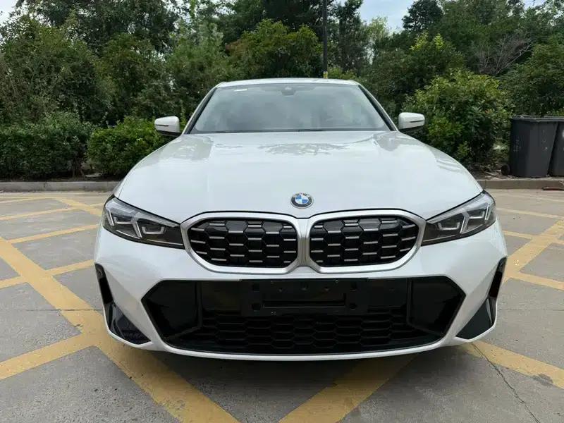 2023 BMW 3 Series 320i M Sport Package — миниатюра 2