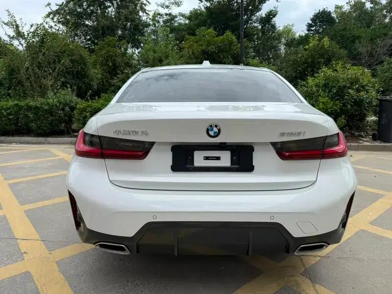 2023 BMW 3 Series 320i M Sport Package — миниатюра 5