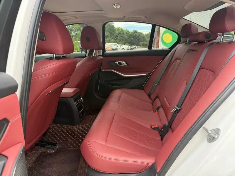 2023 BMW 3 Series 320i M Sport Package — миниатюра 9