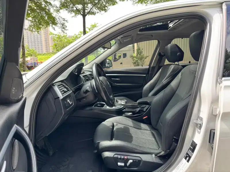 2018 BMW 3 Series 320Li Leading Luxury Package — миниатюра 9
