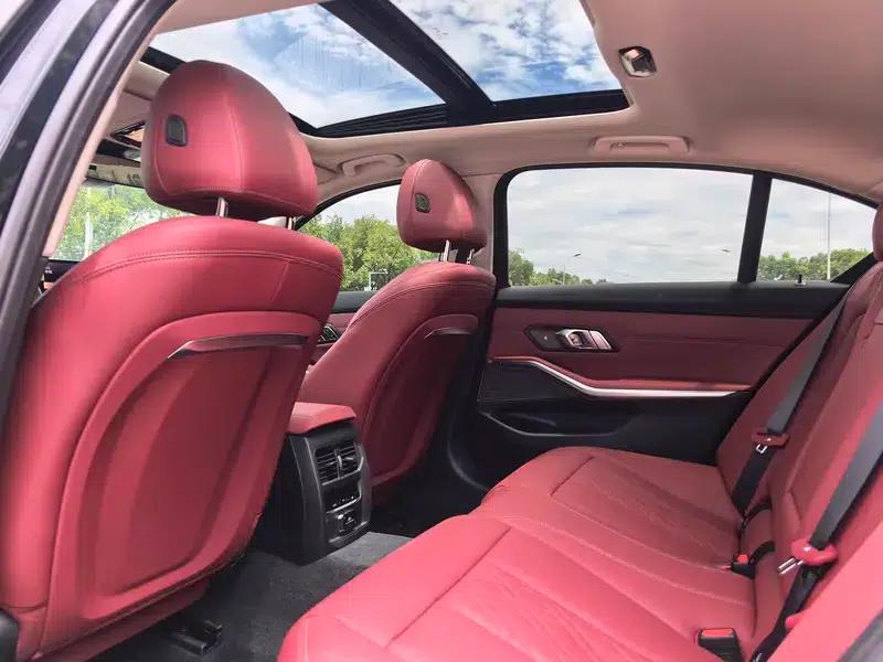 2025 BMW 3 Series 330Li M Sport Shadow Edition — миниатюра 9