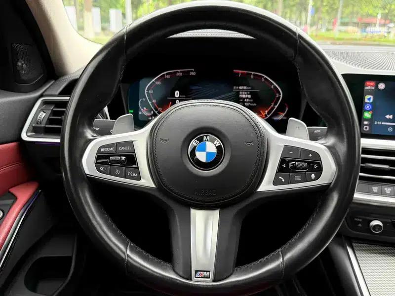 2022 BMW 3 Series 330i M Sport Shadow Edition — миниатюра 12