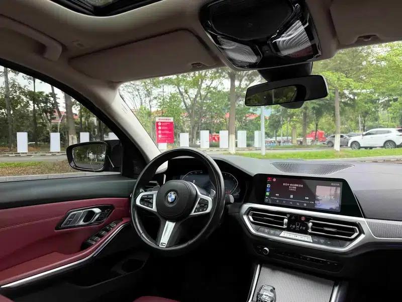 2022 BMW 3 Series 330i M Sport Shadow Edition — миниатюра 14