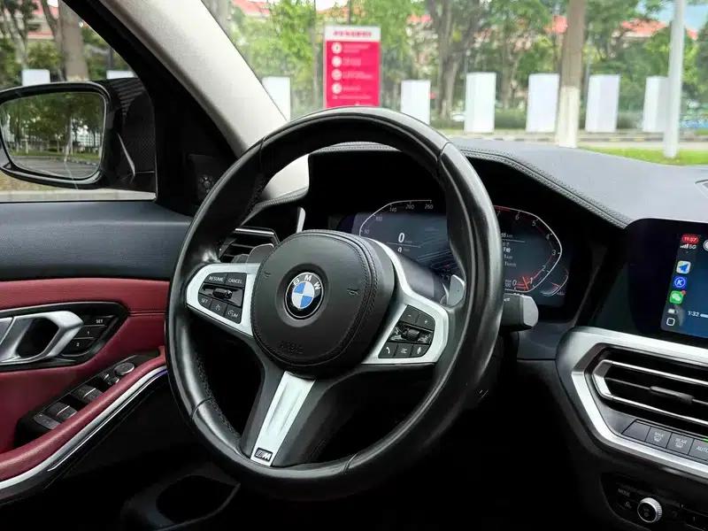 2022 BMW 3 Series 330i M Sport Shadow Edition — миниатюра 15