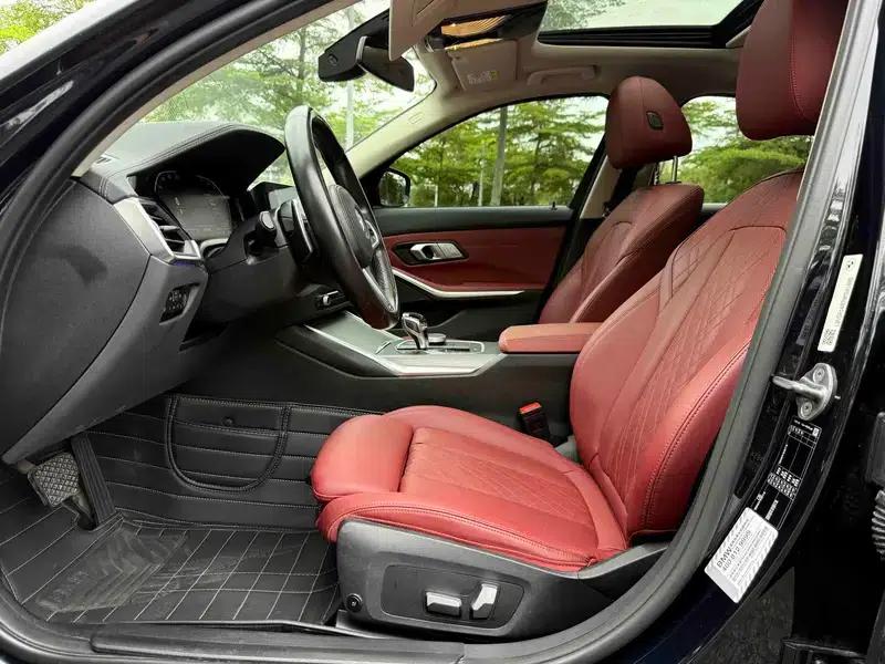 2022 BMW 3 Series 330i M Sport Shadow Edition — миниатюра 16