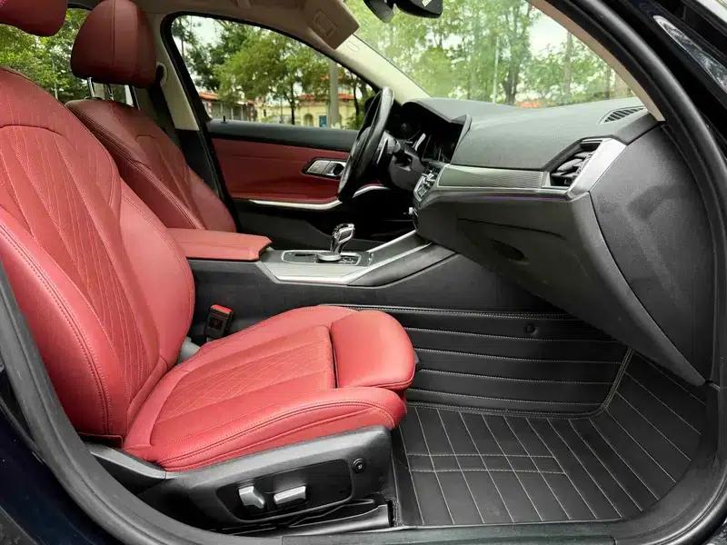 2022 BMW 3 Series 330i M Sport Shadow Edition — миниатюра 19