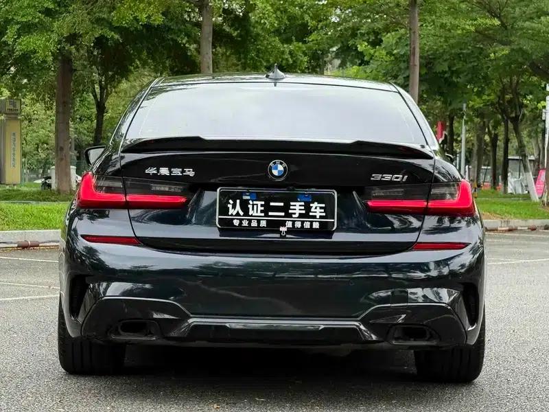 2022 BMW 3 Series 330i M Sport Shadow Edition — миниатюра 5