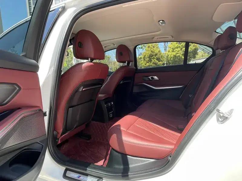 2022 BMW 3 Series 325Li M Sport Package — миниатюра 11