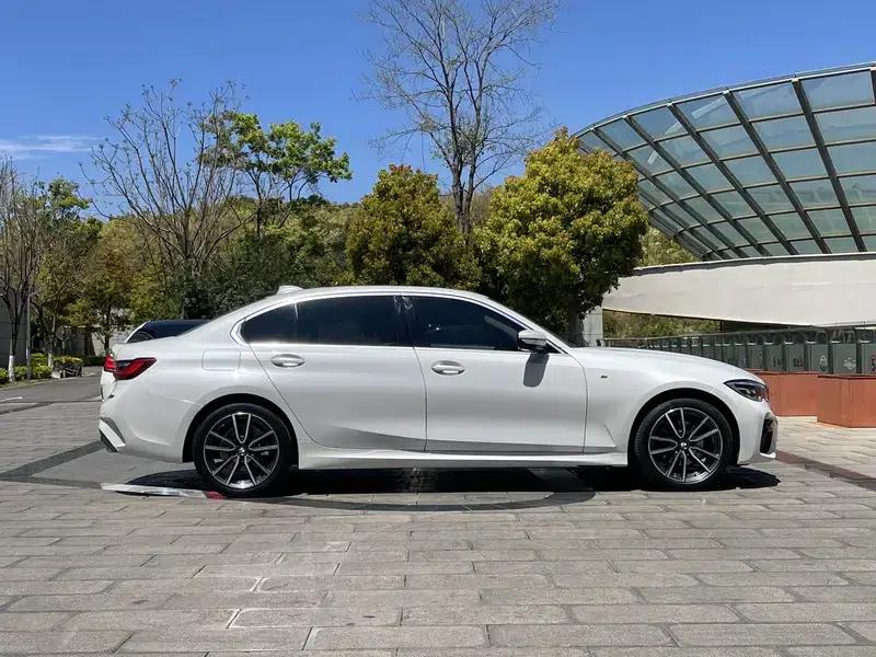 2022 BMW 3 Series 325Li M Sport Package — миниатюра 7