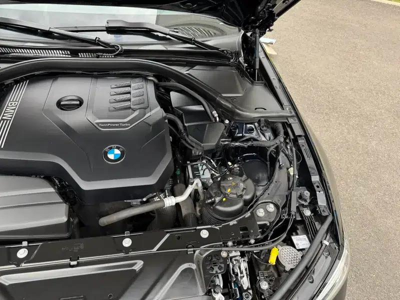 2022 BMW 3 Series 320Li M Sport Package — миниатюра 12