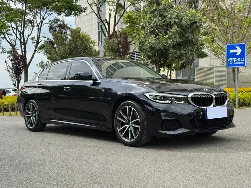 2022 BMW 3 Series 320Li M Sport Package — миниатюра 3