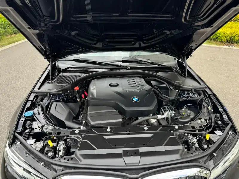 2022 BMW 3 Series 320Li M Sport Package — миниатюра 9